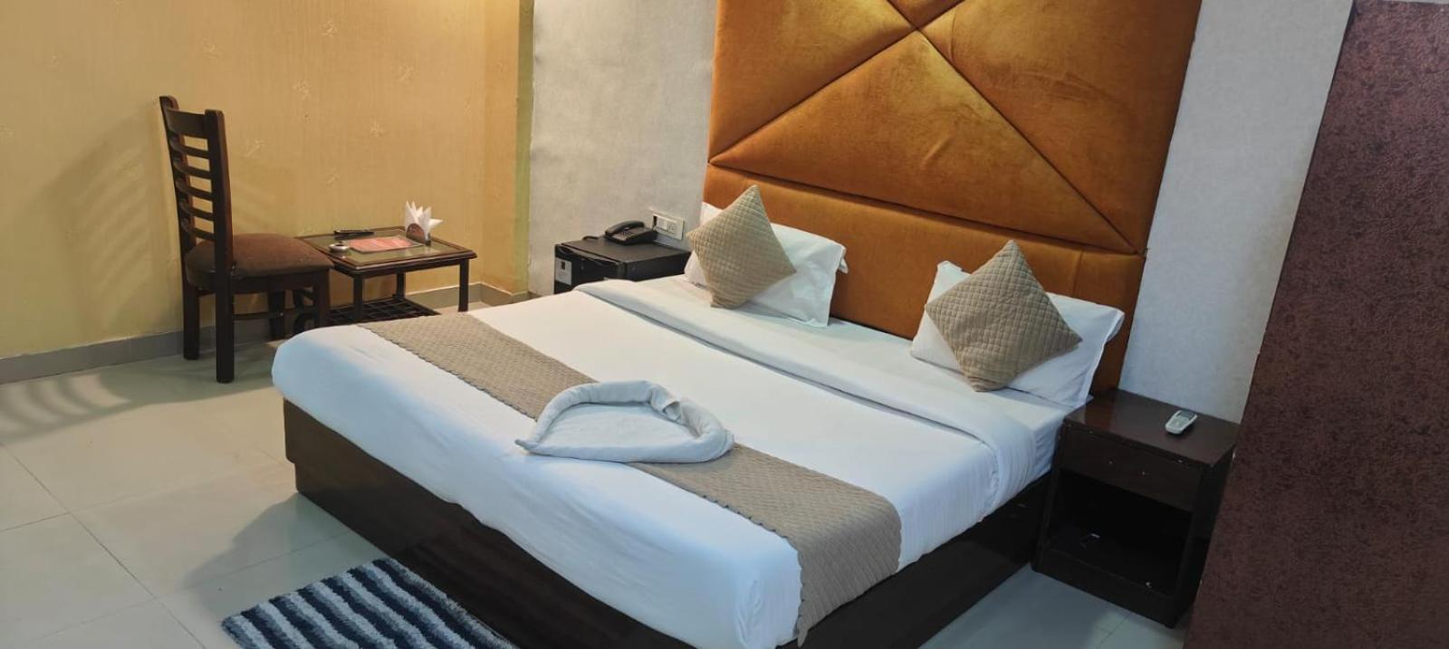 Hotel Grand City Ню Делхи Екстериор снимка